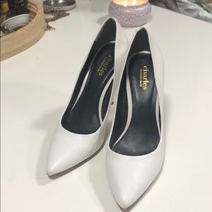 Charles David white pumps
